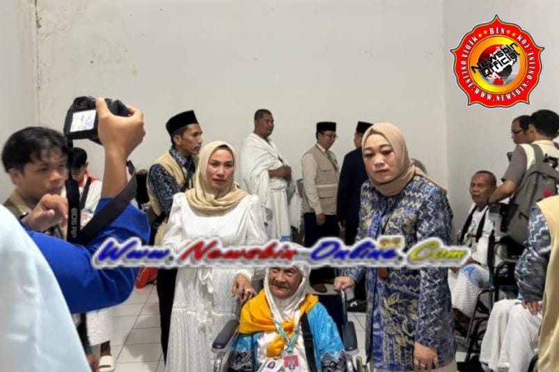 Ketua DPRD Kawal Pelepasan Haji Kloter 13 BDJ Di Asrama Haji Banjarmasin Hingga Bandara Syamsudin Noor