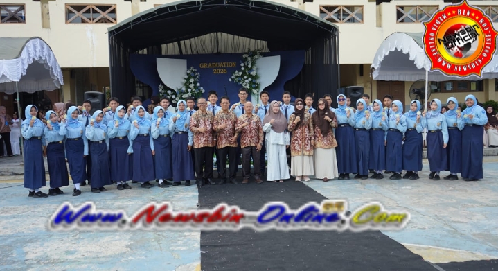 Hadiri Perpisahan SMPN 1 Kotabaru, Ketua TP PKK Ajak Lulusan Terus Kejar Cita-Cita